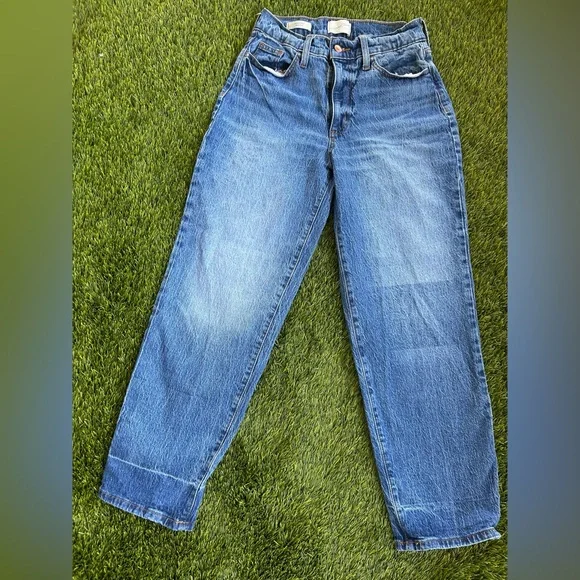 Universal Thread Light Blue Denim Jeans - Picture 5 of 6